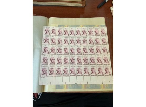 LOT OF ABE LINCOLN STAMPS