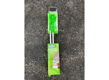 NEW SWIFFER SWEEPER DRY AND WET MOP
