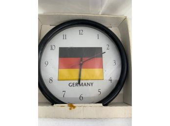 GERMANY CLOCK BATTARY OP, SMALL WALL CLOCK