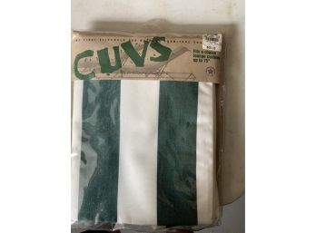 CUVS GREEN AND WHITE CHAISE COVER, UP TO 75INCHES