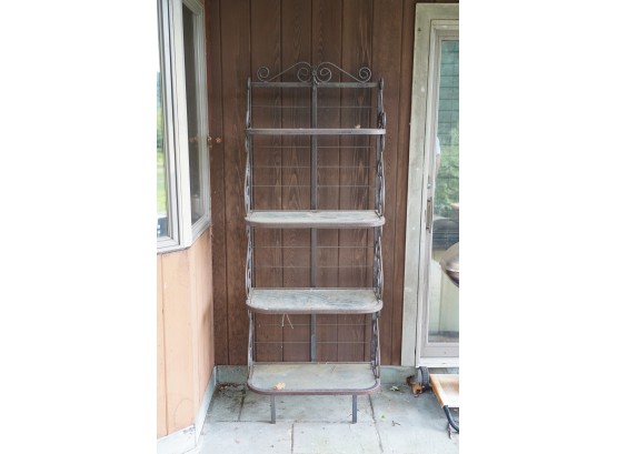 OUTDOOR METAL BAKERS RACK WITH 4 GLASS SHELFS, GREAT FOR PLANTS
