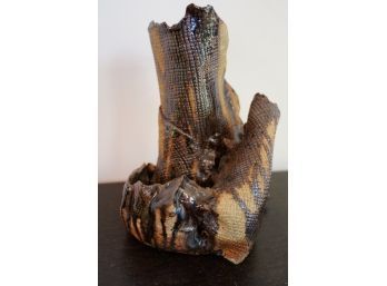 UNIQUE SCULPTURE VASE, SIGNED BY MATALON, 10IN HEIGHT 1975