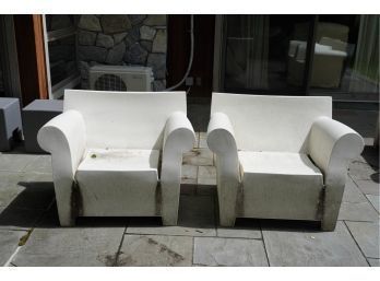 PAIR OF OUTDOOR CHAIRS, 36.5X27X30