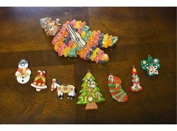 LARGE LOT OF CHRISTMAS DECORATIONS