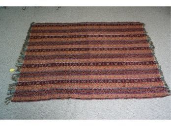 IMPORTED HAND MADE AREA RUG, 49X75 INCHES