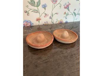 4IN ROUND CLAY MEXICAN HATS ASHTRAYS ?