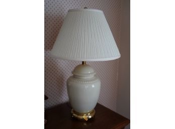 WHITE PORCELAIN ROOM LAMP, 29IN HEIGHT