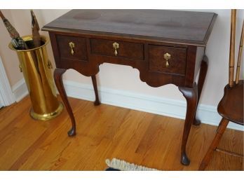 ANTIQUE ENTRANCE TABLE WITH 3 DRAWERS, MADE BY BAKER FURNITURE