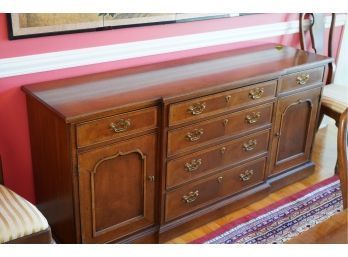 STUNNING HENREDON BIG CHEST WITH MULTIPLE DRAWS AND SHELVS
