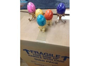 Vintage   5 Colored Handmade Alabaster Eggs On Stands