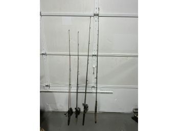LOT FO4 FISHING RODS, 3 WITH REELS AND 1 JUST ROD!