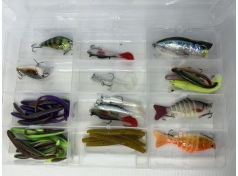 LARGE LOT OF WARMS AND FISH STYLE HOOKS!