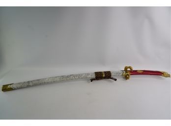 BEAUTIFUL SAMURAI SWORD WITH METAL DRAGON HEAD!! 40IN LENGTH