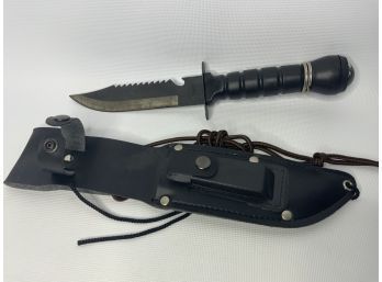ALL BLACK MADE IN TAIWAN HUNTING KNIFE WITH COMPASS ON GRIP!! 11IN LENGTH