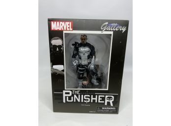 MARVEL, THE PUNISHER FIGURINE! 9IN HEIGHT!!