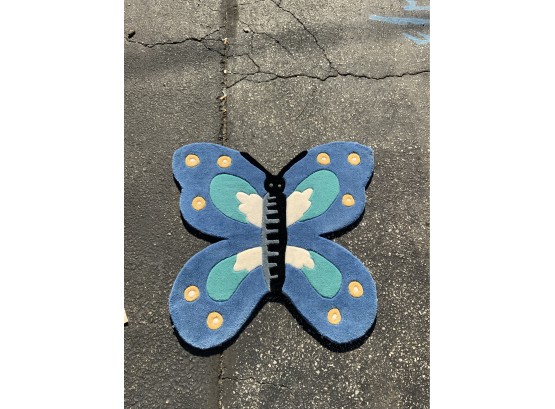 VINTAGE BUTTEFLY CARPET, 33X31 INCHES