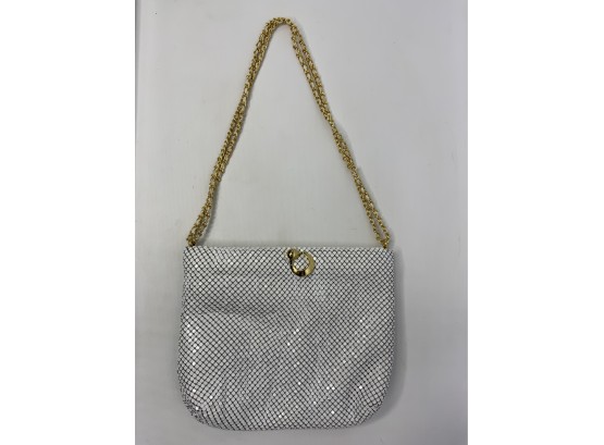 FASHION SNAP OPEN WHITE PURSE WITH GOLD ACCENT