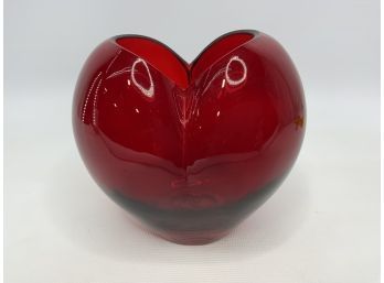 A GIFT FROM FTD RED HEART SHAPE DECORATIVE GLASS