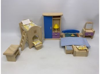 LOT OF DOLLHOUSE BED AND FURNITURES