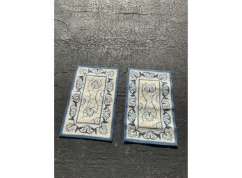 LOT OF 2 BLUE AND WHITE FLOWER PATTERN RUGS, 29X18 INCHES
