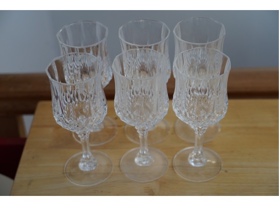 LOT OF 6 WINE GLASSES, 7IN HEIGHT!!