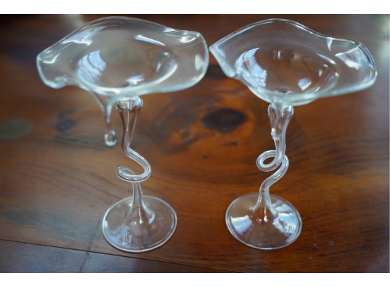 PAIR OF GLASS CANDEL HOLDER! 7IN HEIGHT!!
