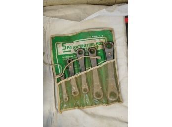 5 PC. RATCHETING BOX WRENCH