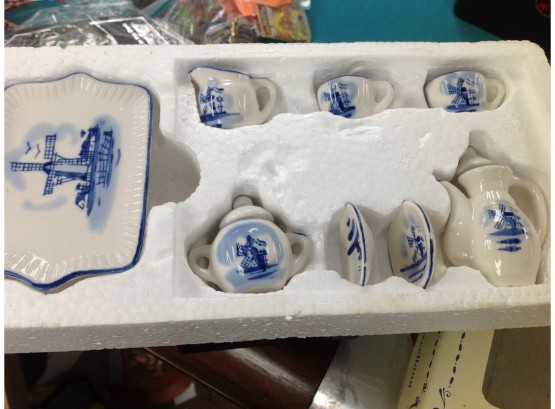 Hand Painted Delft Mini Tea Set