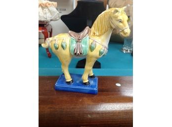Made In China Pottery Horse With Glazing