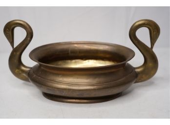 SOLID BRASS METAL POT WITH SWAN STYLE HANDLES, 13IN LENGTH
