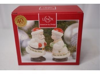 NEW LENOX HOLIDAY SALT AND PEPPER SHAKERS