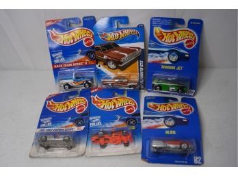 LOT OF 6 HOT WHEELS TOY CARS, A14