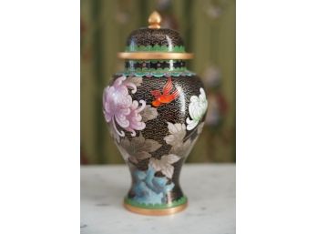ASIAN STYLE VASE WITH LID, 7IN HEIGHT