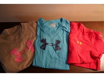 LOT OF 3 KIDS UNDER ARMOUR T-SHIRTS