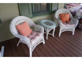 OUTDOOR WHITE WICKER SET, COMES WITH 2 CHAIRS AND GLASS TOP SIDE TABLE