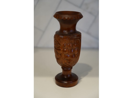 HAND CARVED SMALL WOOD VASE, 8IN HEIGHT