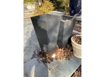 LOT OF 2 TALL OUTDOOR BLACK PLANTER, 28IN HEIGHT