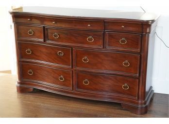 LIKE NEW! GREAT CONDITION SOLID WOOD 10 DRAWERS  DRESSER