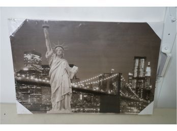 POSTER OF A STATUE OF LIBERTY, 16.5X20.5 INCHES
