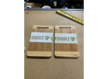 BRAND NEW SEALED LOT OF 2 NEW BAMBOO CUTTING BOARD, 9X6 INCHES