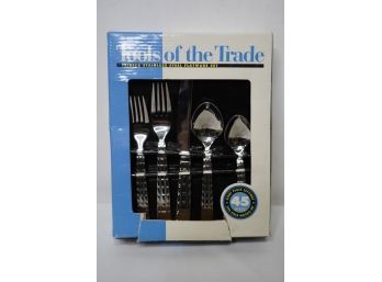 BRAND NEW SILVERWARE SET, TOOLS OF THE TRADE TRIBECA STAINLESS STEEL FLATWARE RETAILS $120.00