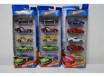LOT OF 3 NEW PACKS OF HOT WHEELS, A2