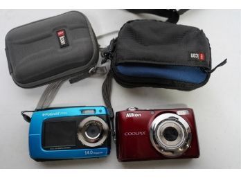 LOT OF 2 CAMERAS WITH CASES, UNTESTED!