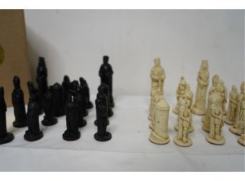 CAMELOT CHESS SET MADE IN ENGLAND