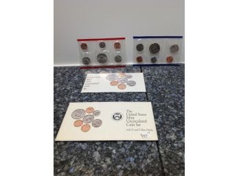 1992 U.S. Mint Uncirculated Coin Set With D & P Mint Marks