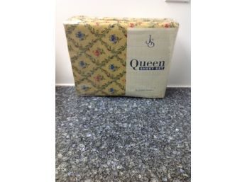Queen Sheet Set By Jessica Sanders In. Yellow - Flower Design - Never Opened