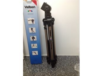 Velbon Deluxe Full Size Camcorder With Fluid Head - Tripod