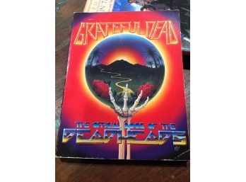 Grateful Dead -The Official Book Of The Dead Heads