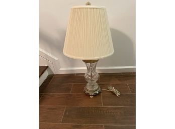 Beautiful Table Lamp With Detailed Metal Footed Base And Detailed Glass - 30 Tall