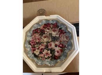 The Franklin Mint Heirloom Recommendation Plate - Rhapsody Of Roses